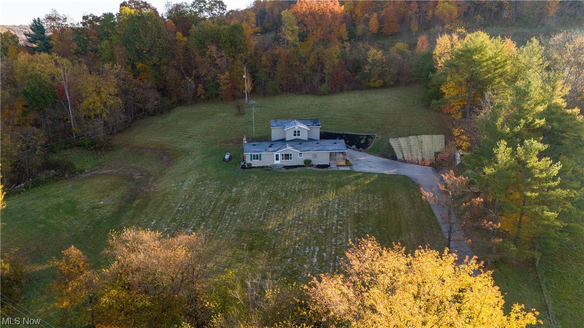 87461 Reed Road Uhrichsville, OH 44683 - Photo 4 of 21 Gallery Image 4