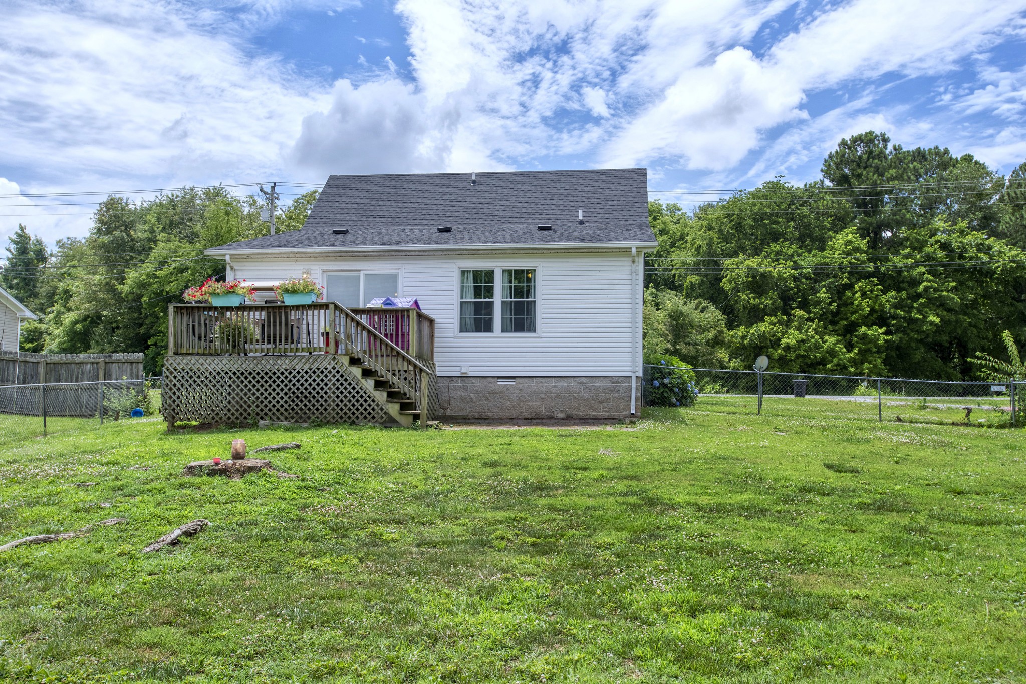 240 Hugh Hunter Road Oak Grove, KY 42262 - Photo 10 of 16 Gallery Image 10