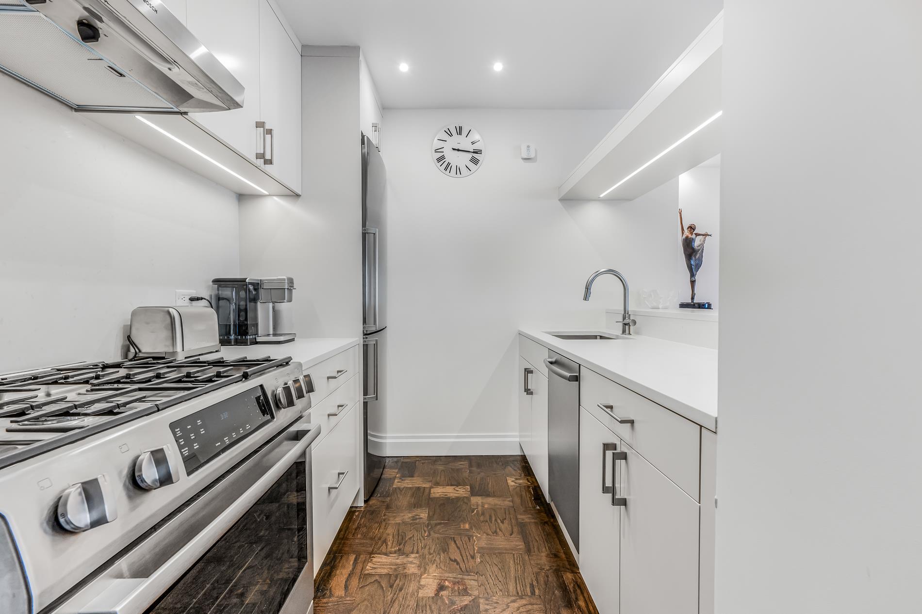 415 East 37th Street, Unit 9L Manhattan, NY 10016 - Photo 2 of 24