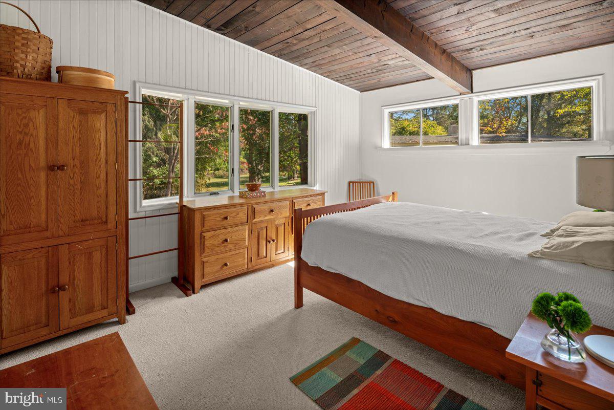 75 Clover Lane Princeton, NJ 08540 - Photo 27 of 37 a bed room with a bed and a window