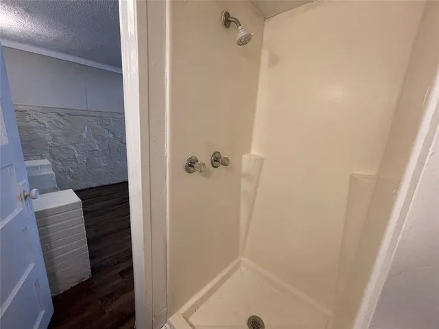 $775 | 2008 Sanguinet Street, Fort Worth, TX 76107