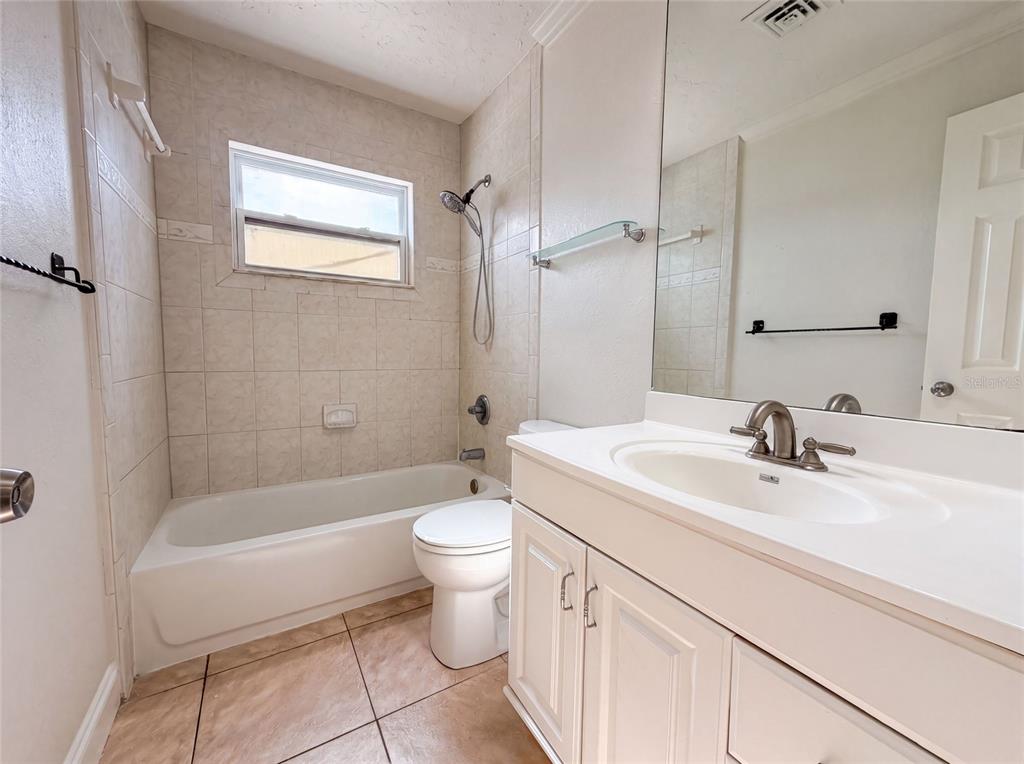 1672 Jupiter Road Venice, FL 34293 - Photo 19 of 29 Gallery Image 19