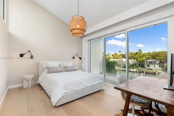 $19,950,000 | 120 Knollwood Drive, Key Biscayne, FL 33149