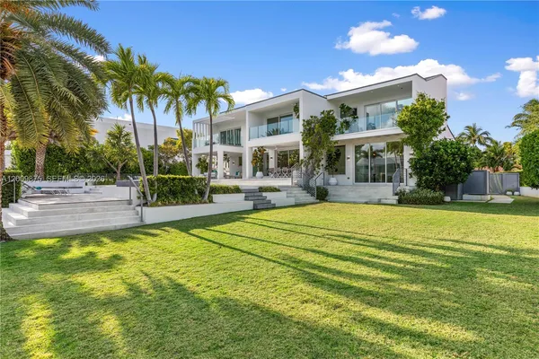 $19,950,000 | 120 Knollwood Drive, Key Biscayne, FL 33149