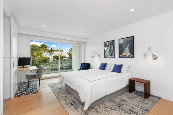 $19,950,000 | 120 Knollwood Drive, Key Biscayne, FL 33149