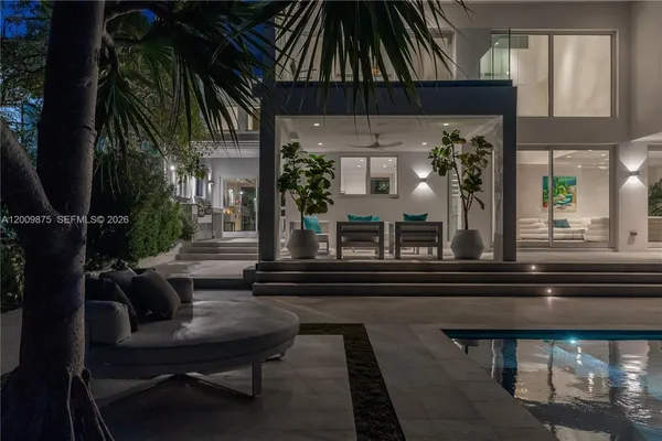 $19,950,000 | 120 Knollwood Drive, Key Biscayne, FL 33149