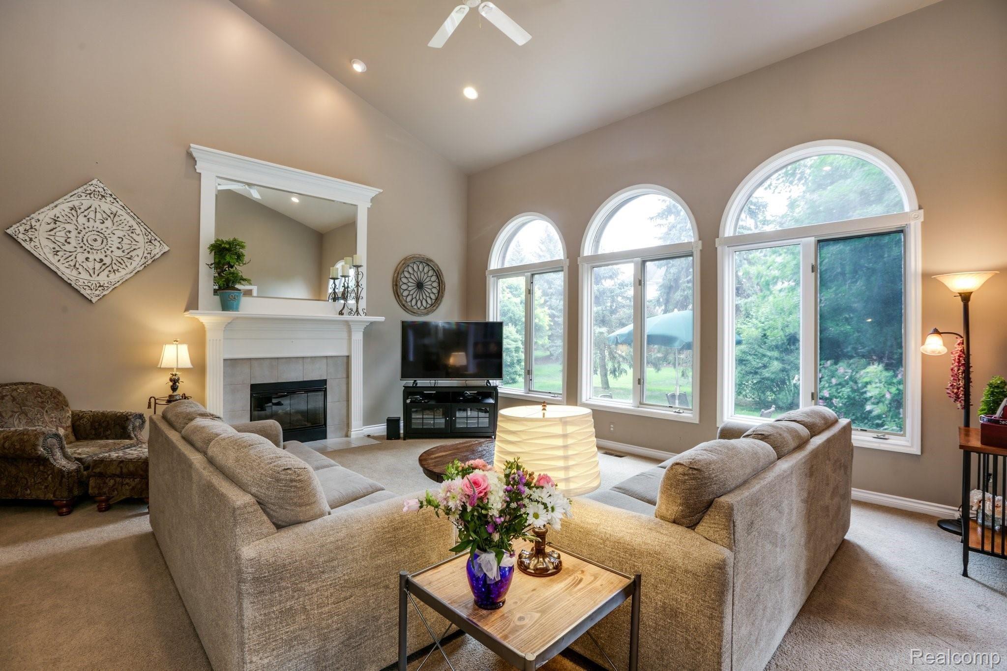 1220 Wheaton Court Rochester, MI 48307 - Photo 12 of 58 1220+Wheaton+Ct+Rochester-22-web.jpg