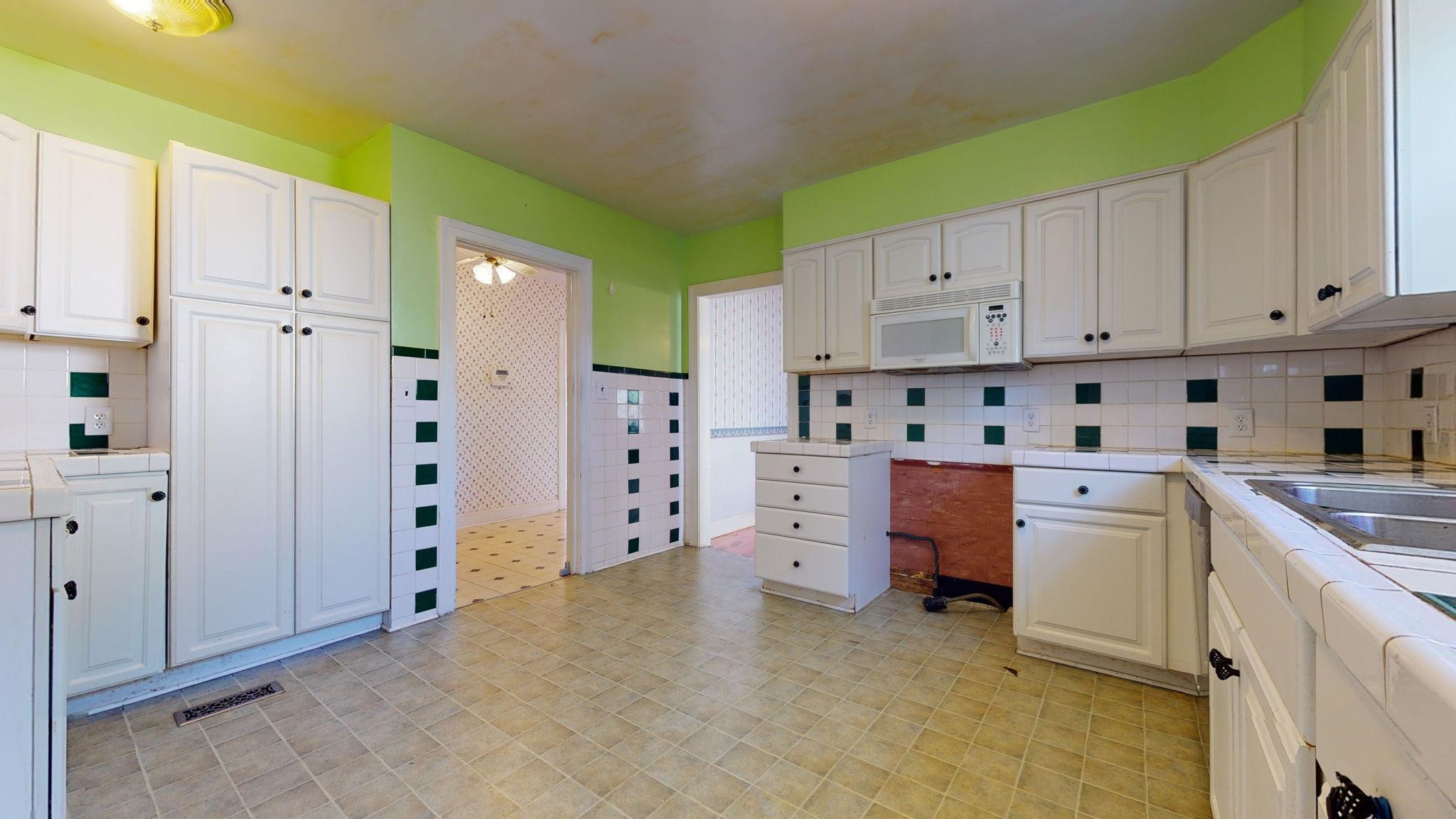 340 South Morgan Street Roxboro, NC 27573 - Photo 9 of 28 Photo 9