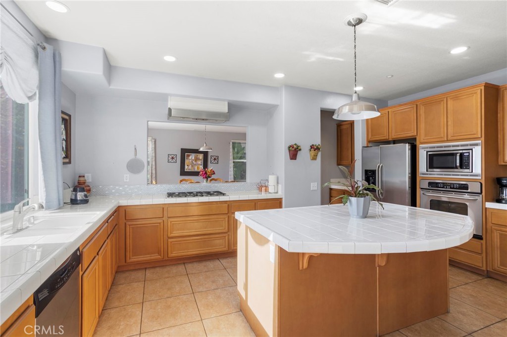 9581 Capitan Court Riverside, CA 92508 - Photo 15 of 55