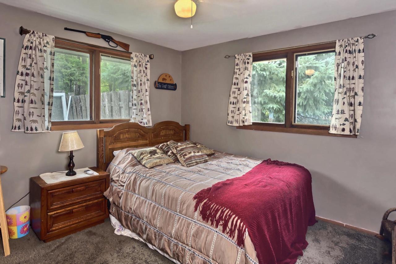 2224 Hill Road Phelps, WI 54554 - Photo 14 of 30 Gallery Image 14