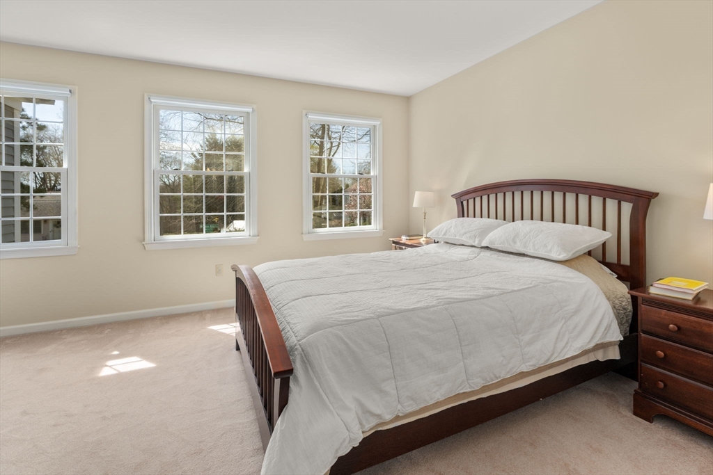26 Buena Vista Road Wellesley, MA 01760 - Photo 13 of 28