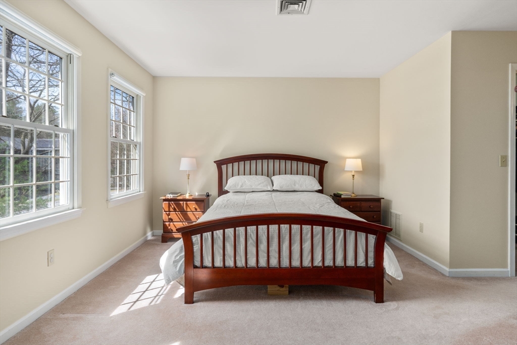 26 Buena Vista Road Wellesley, MA 01760 - Photo 14 of 28