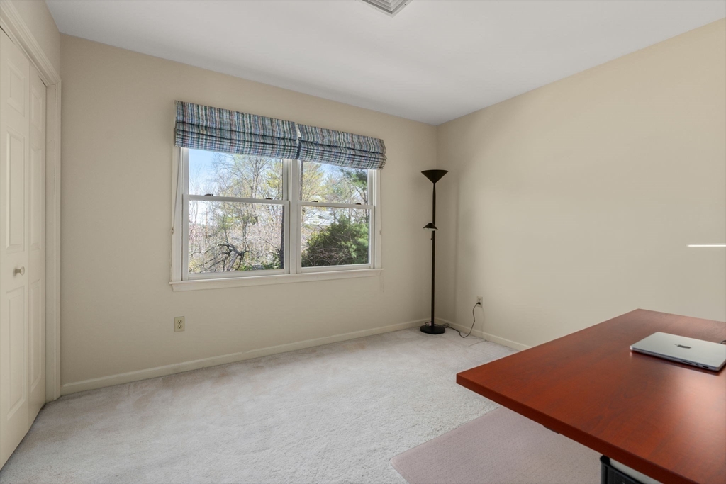 26 Buena Vista Road Wellesley, MA 01760 - Photo 18 of 28