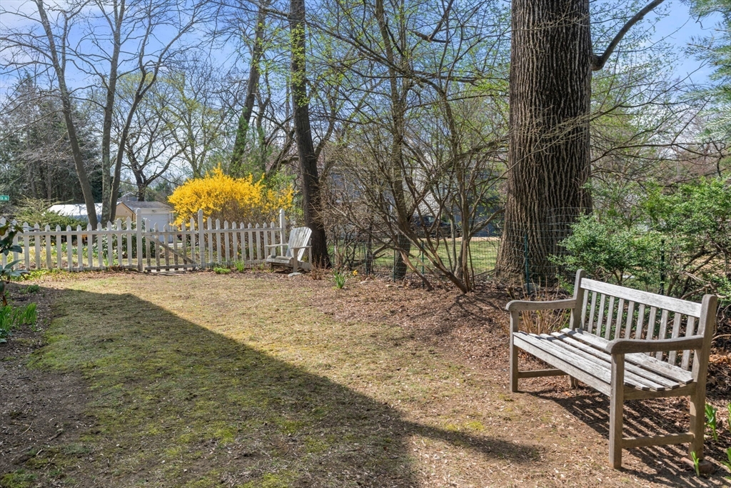 26 Buena Vista Road Wellesley, MA 01760 - Photo 26 of 28