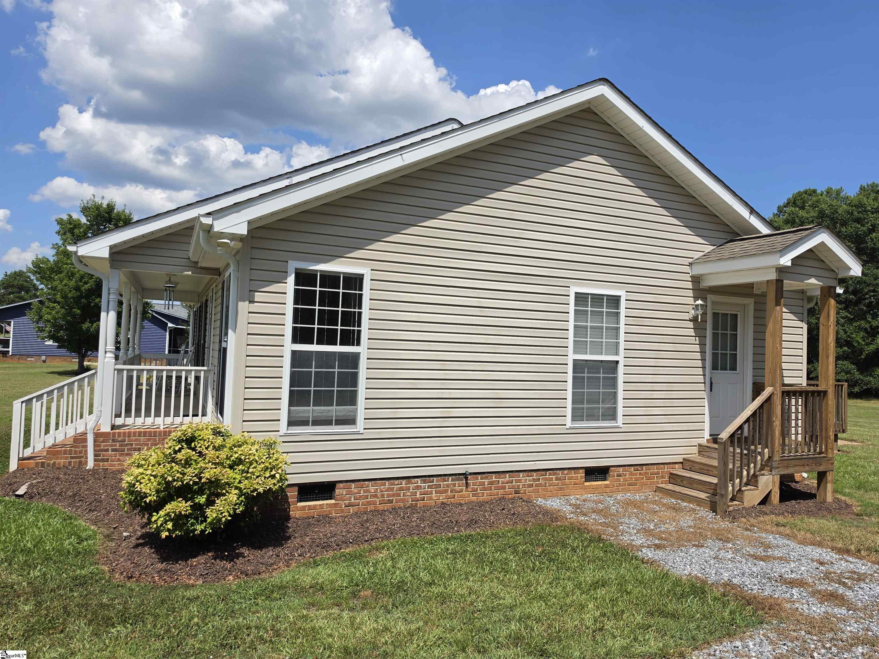 325 McAdams School Road Honea Path, SC 29654 - Photo 3 of 22 Gallery Image 3