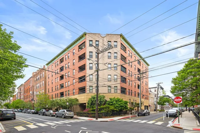 $630,000 | 1001 Clinton Street, Unit 3B, Hoboken, NJ 07030