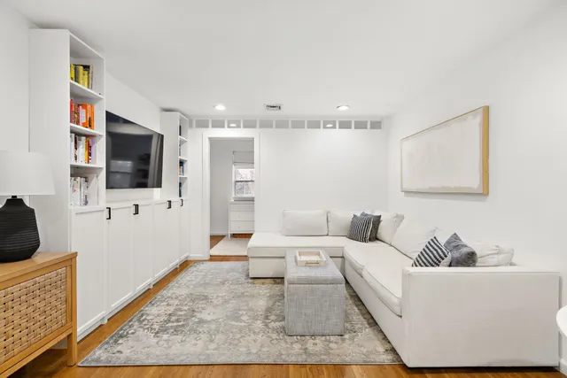 $630,000 | 1001 Clinton Street, Unit 3B, Hoboken, NJ 07030