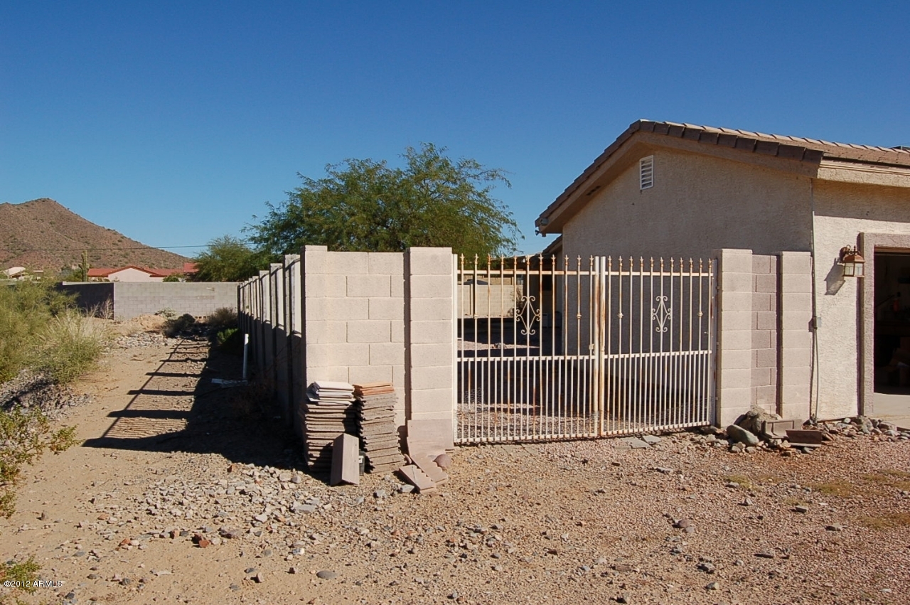 20 West Yearling Road Phoenix, AZ 85085 - Photo 15 of 18 DSC_0125