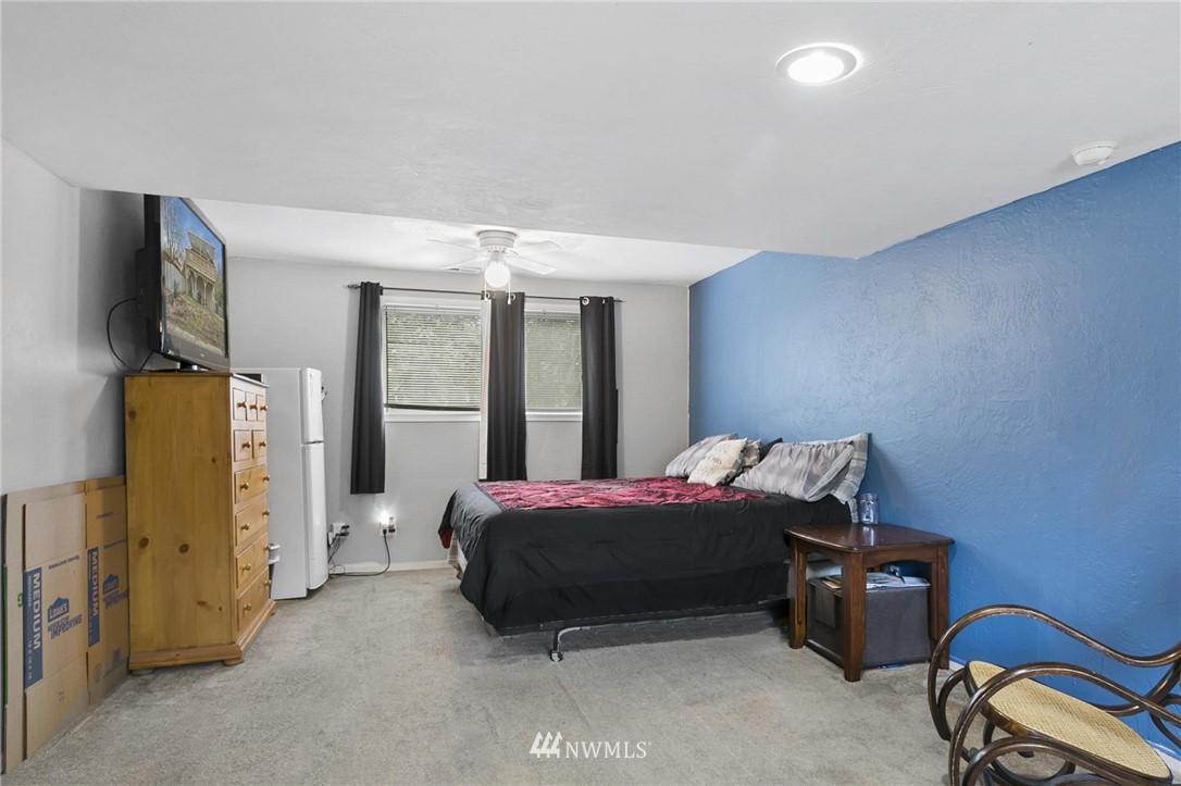 2831 Pine Road Northeast Bremerton, WA 98310 - Photo 12 of 23
