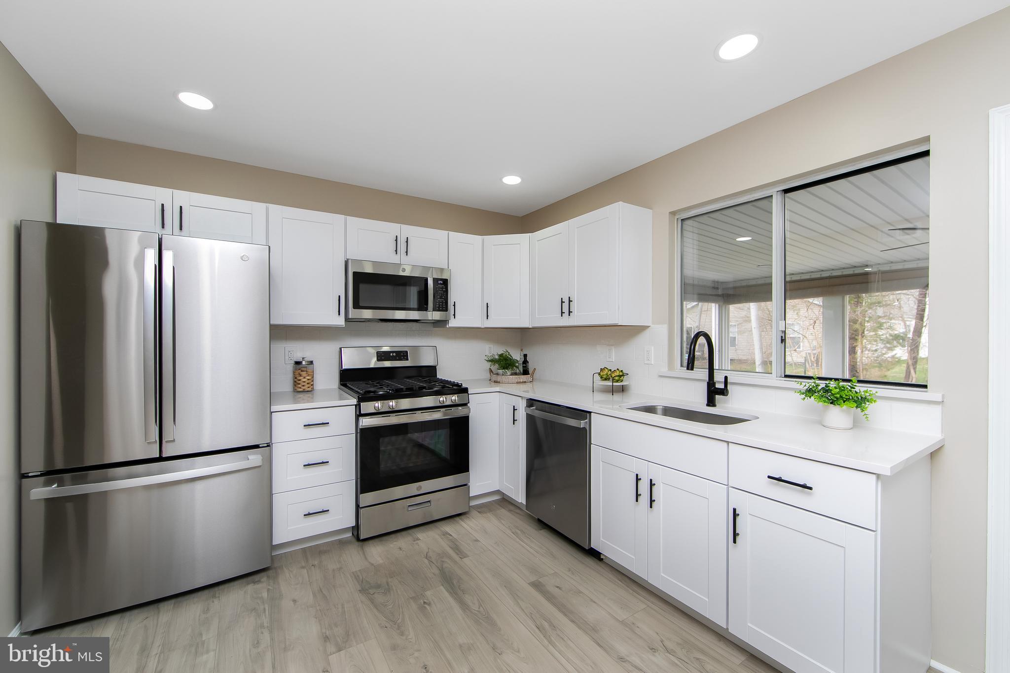 21 Stratford Road Southampton, NJ 08088 - Photo 14 of 40