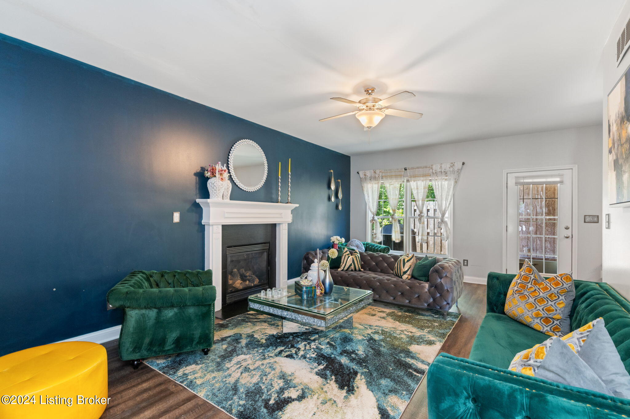13306 Harris Ridge Court Louisville, KY 40243 - Photo 11 of 47 Living Room