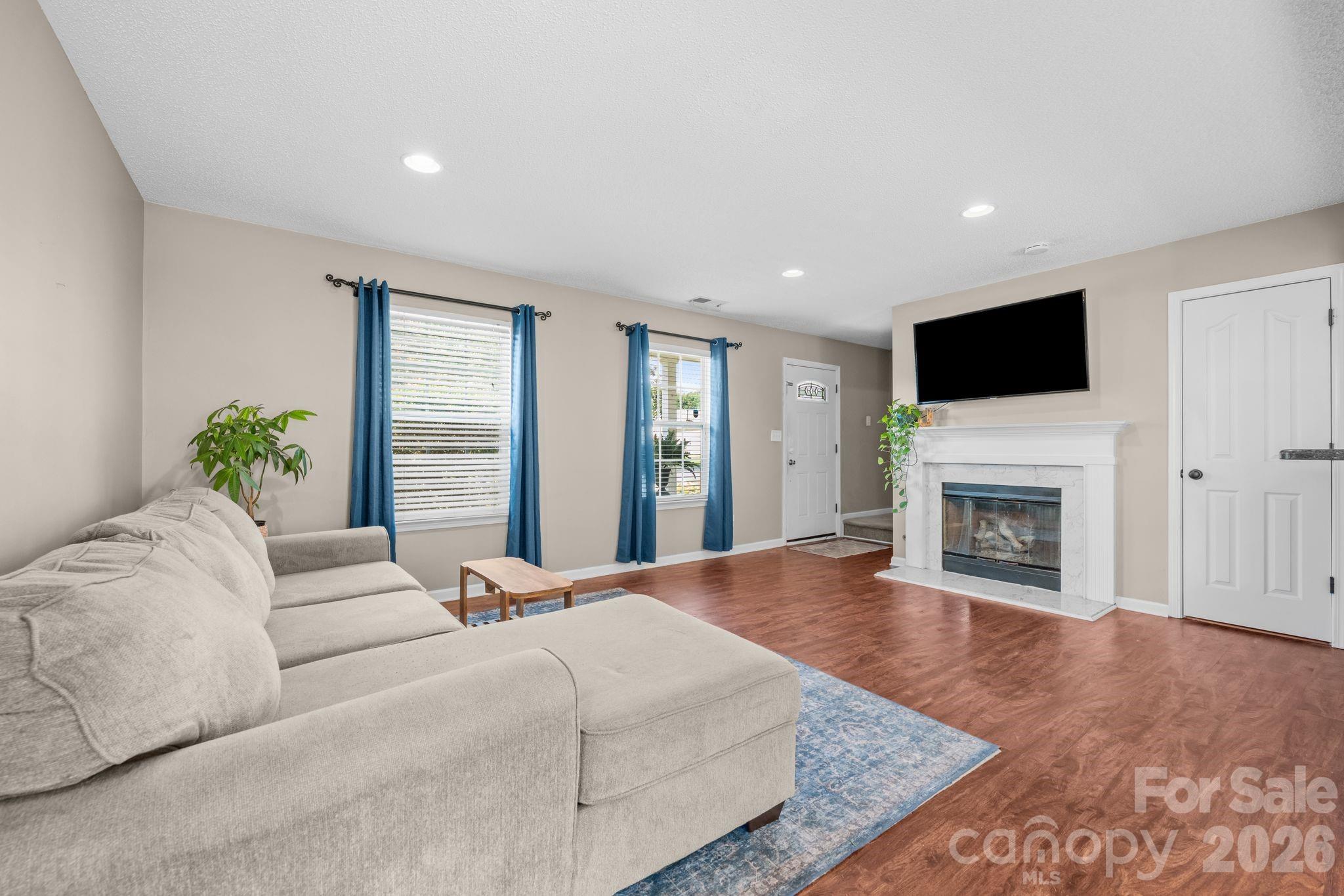 5550 Mt Mansfield Road Charlotte, NC 28278 - Photo 4 of 16