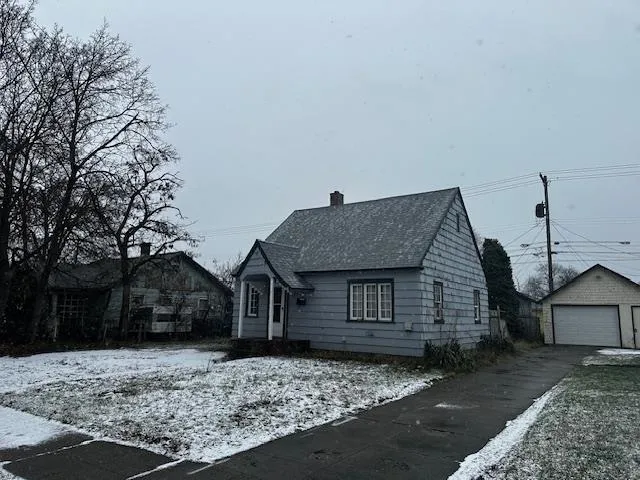 $199,900 | 422 East Rich Avenue, Spokane, WA 99207