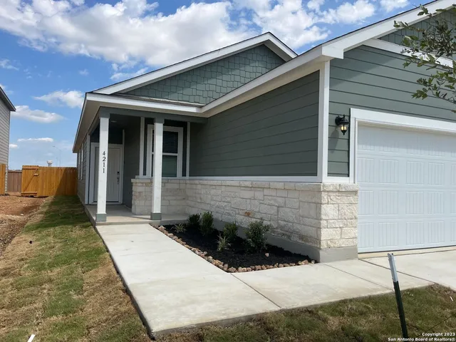 $1,900 | 4211 Danforth Street, New Braunfels, TX 78130