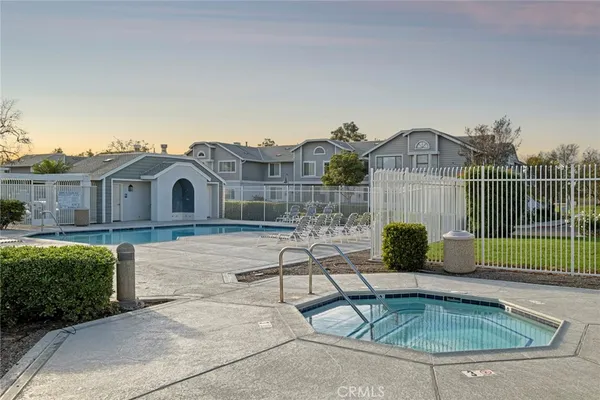$3,599 | 127 Huntington, Irvine, CA 92620