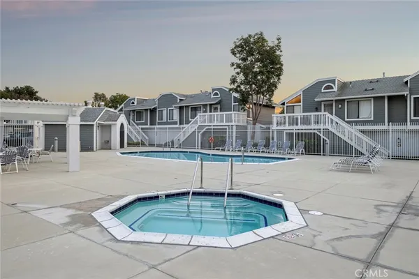 $3,599 | 127 Huntington, Irvine, CA 92620