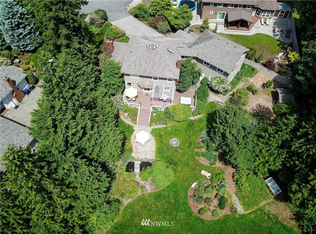 2716 187th Street Southeast Bothell, WA 98012 - Photo 34 of 37 an aerial view of a house with a garden