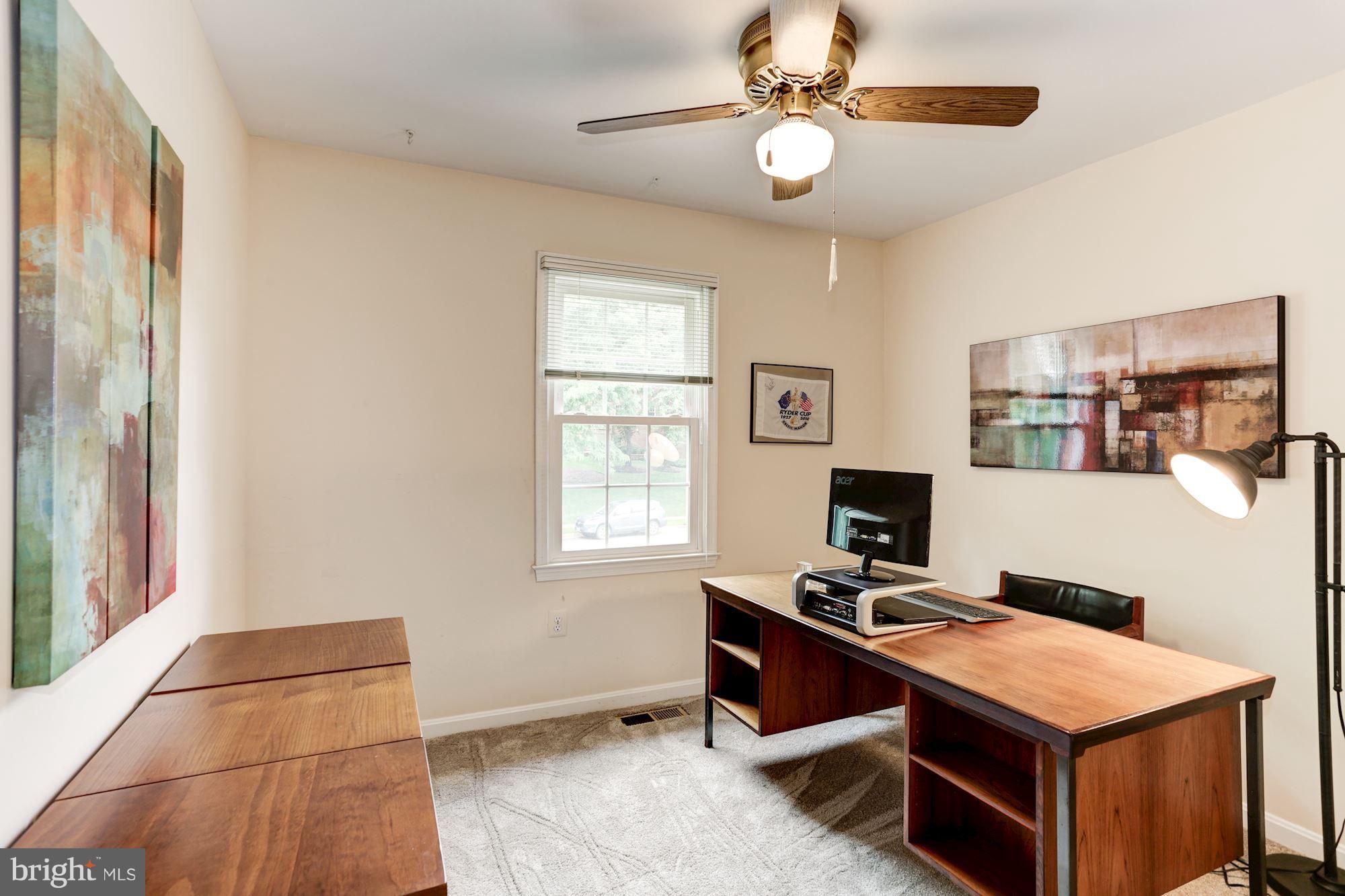8520 Raglan Road Vienna, VA 22182 - Photo 21 of 27 Possible den, study or 4th Bedroom!