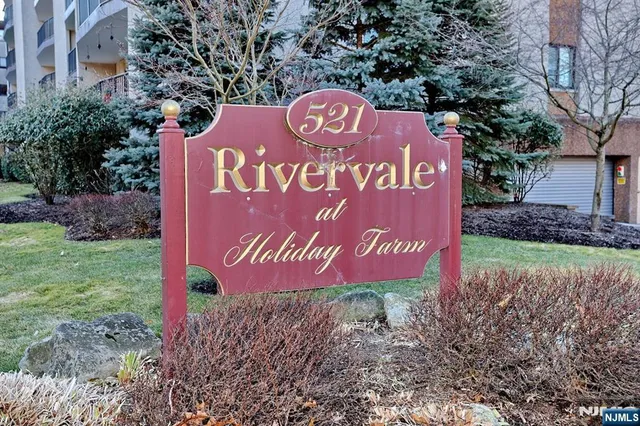 $449,000 | 521 Piermont Avenue South, Unit 403A, River Vale, NJ 07675