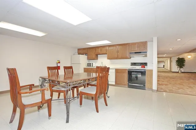 $449,000 | 521 Piermont Avenue South, Unit 403A, River Vale, NJ 07675