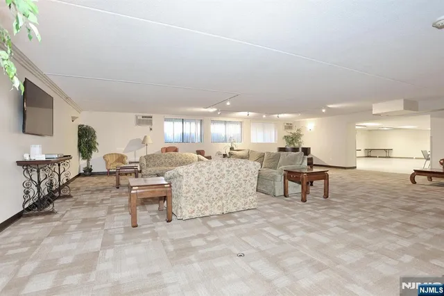 $449,000 | 521 Piermont Avenue South, Unit 403A, River Vale, NJ 07675