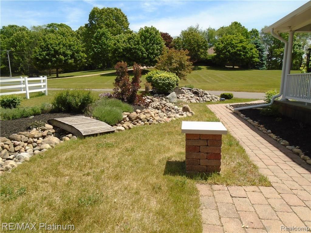 7134 Bergin Road Howell, MI 48843 - Photo 12 of 20 DSC00703.JPG