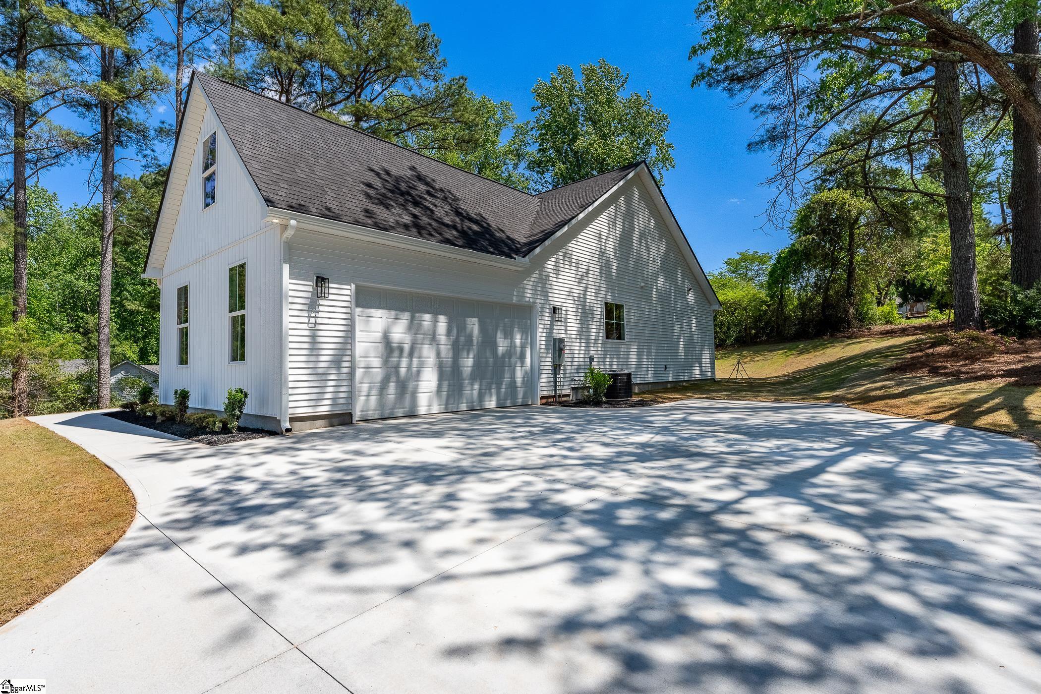 323 State Rd S-42-7065 Campobello, SC 29322 - Photo 5 of 32