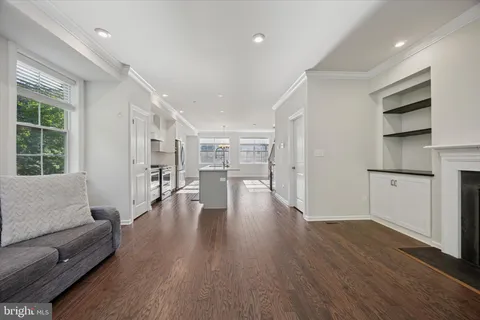 $599,000 | 300 Rock Run Circle, Broomall, PA 19008