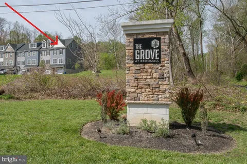 $599,000 | 300 Rock Run Circle, Broomall, PA 19008