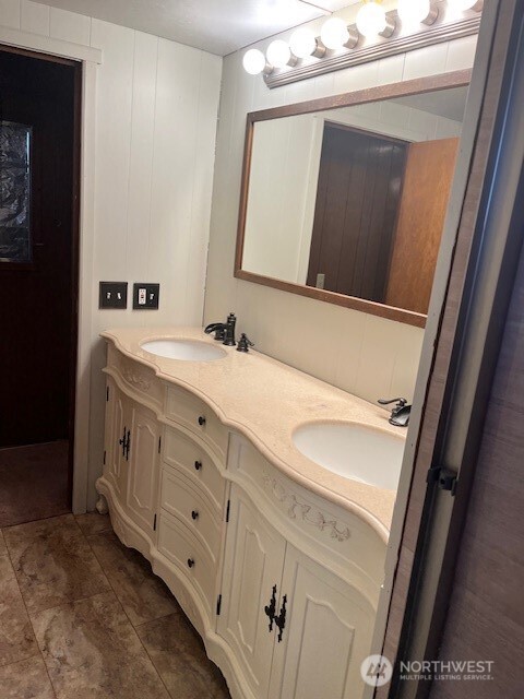 7614 Northeast Bothell Way, Unit 17 Kenmore, WA 98028 - Photo 13 of 14