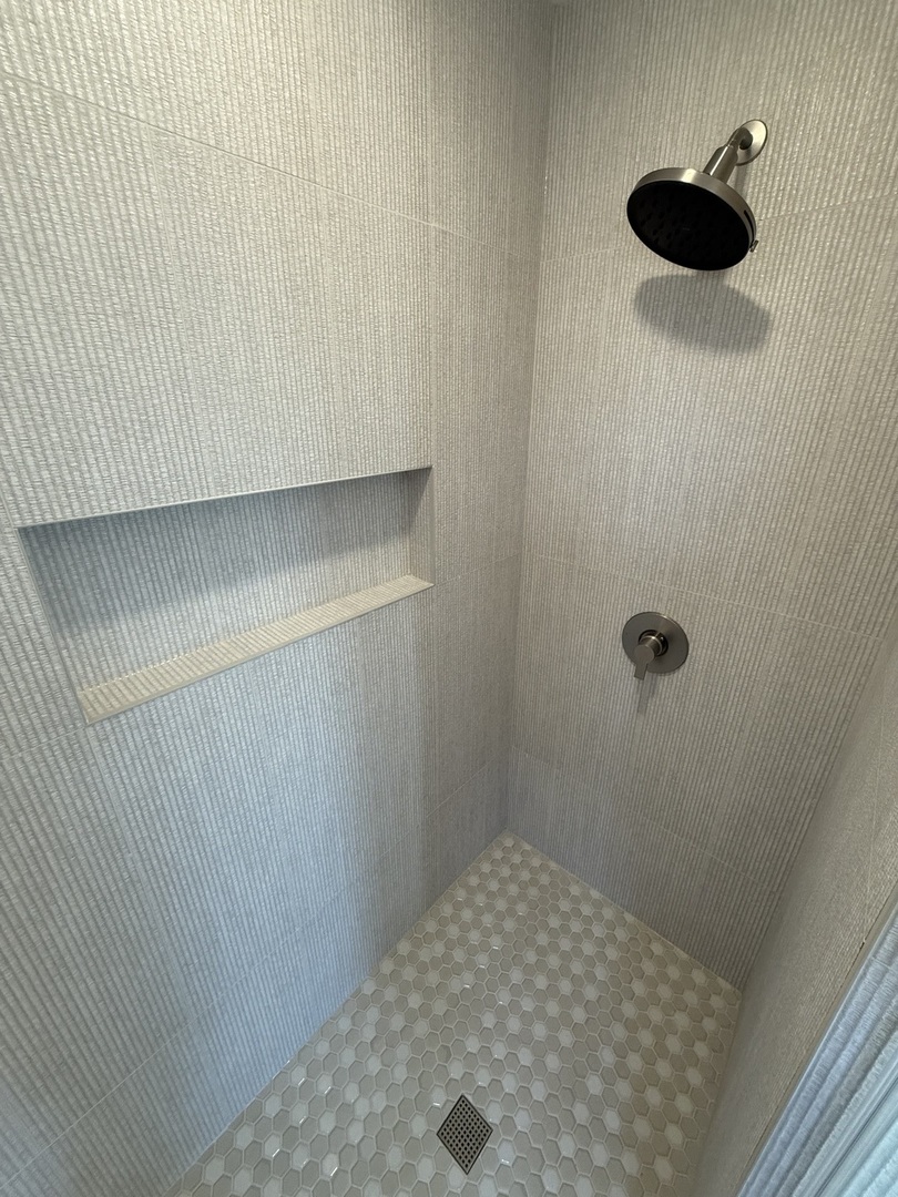 1920 Edmonds Avenue New Lenox, IL 60451 - Photo 21 of 35 a bathroom with a shower