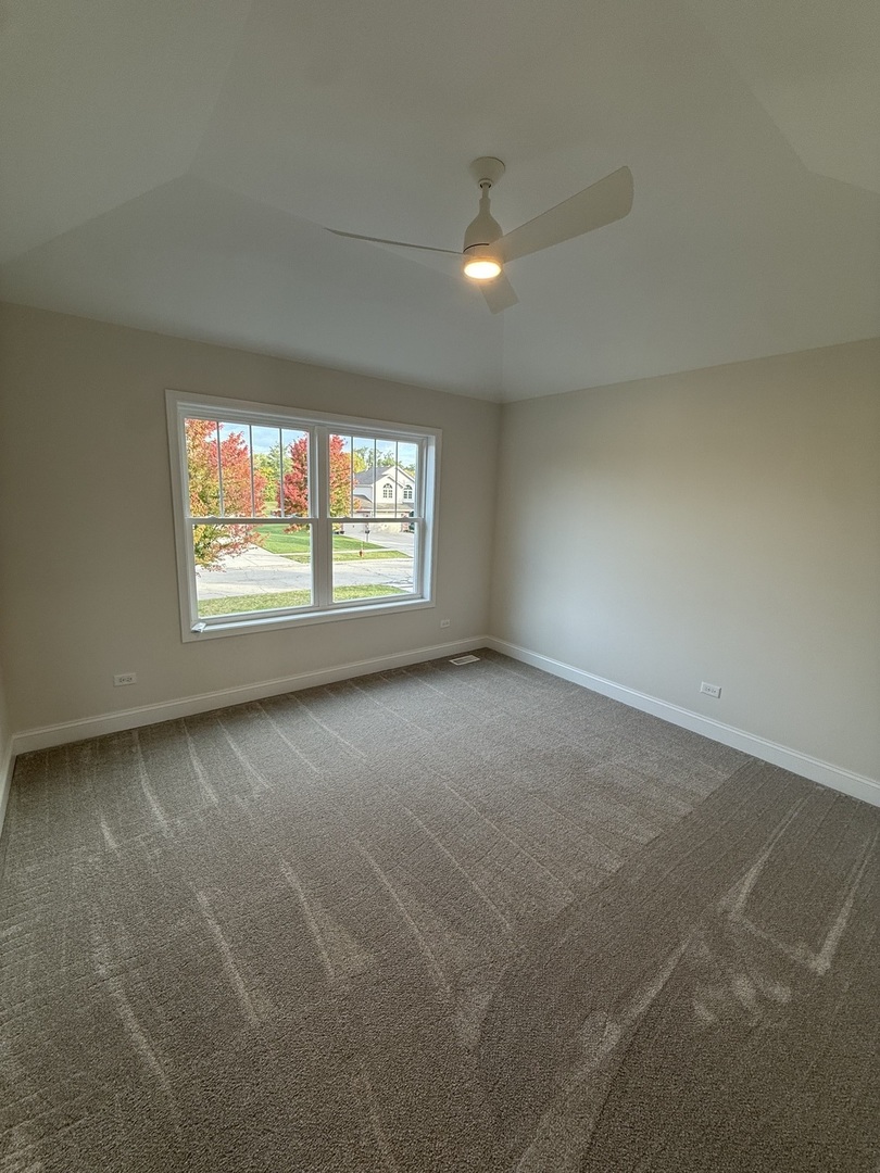1920 Edmonds Avenue New Lenox, IL 60451 - Photo 28 of 35 an empty room with windows