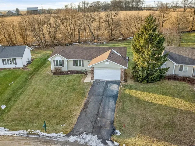 $259,900 | 4144 Westridge Drive, Winnebago, IL 61088