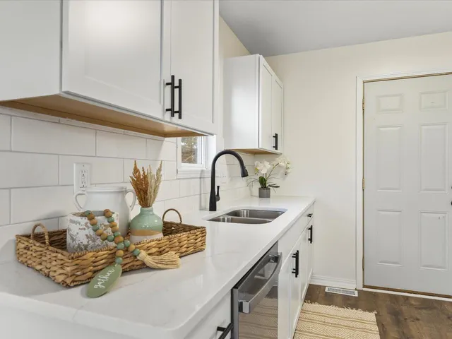 $259,900 | 4144 Westridge Drive, Winnebago, IL 61088