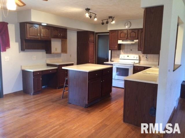 9024 141st Street West Taylor Ridge, IL 61284 - Photo 8 of 15