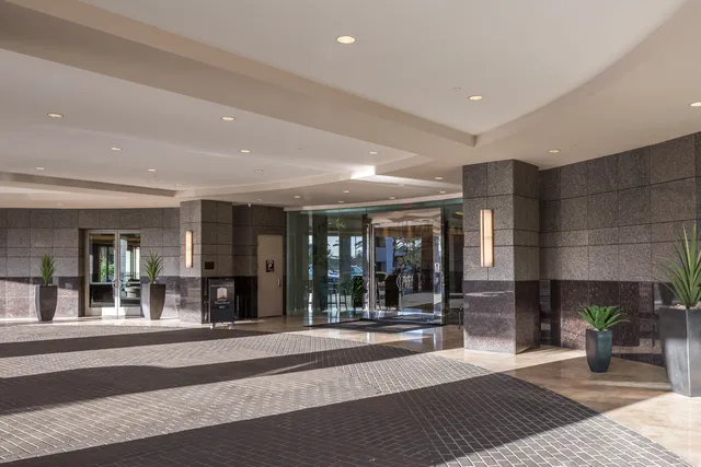 $5,995 | 2211 East Camelback Road, Unit 207, Phoenix, AZ 85016