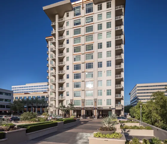 $5,995 | 2211 East Camelback Road, Unit 207, Phoenix, AZ 85016