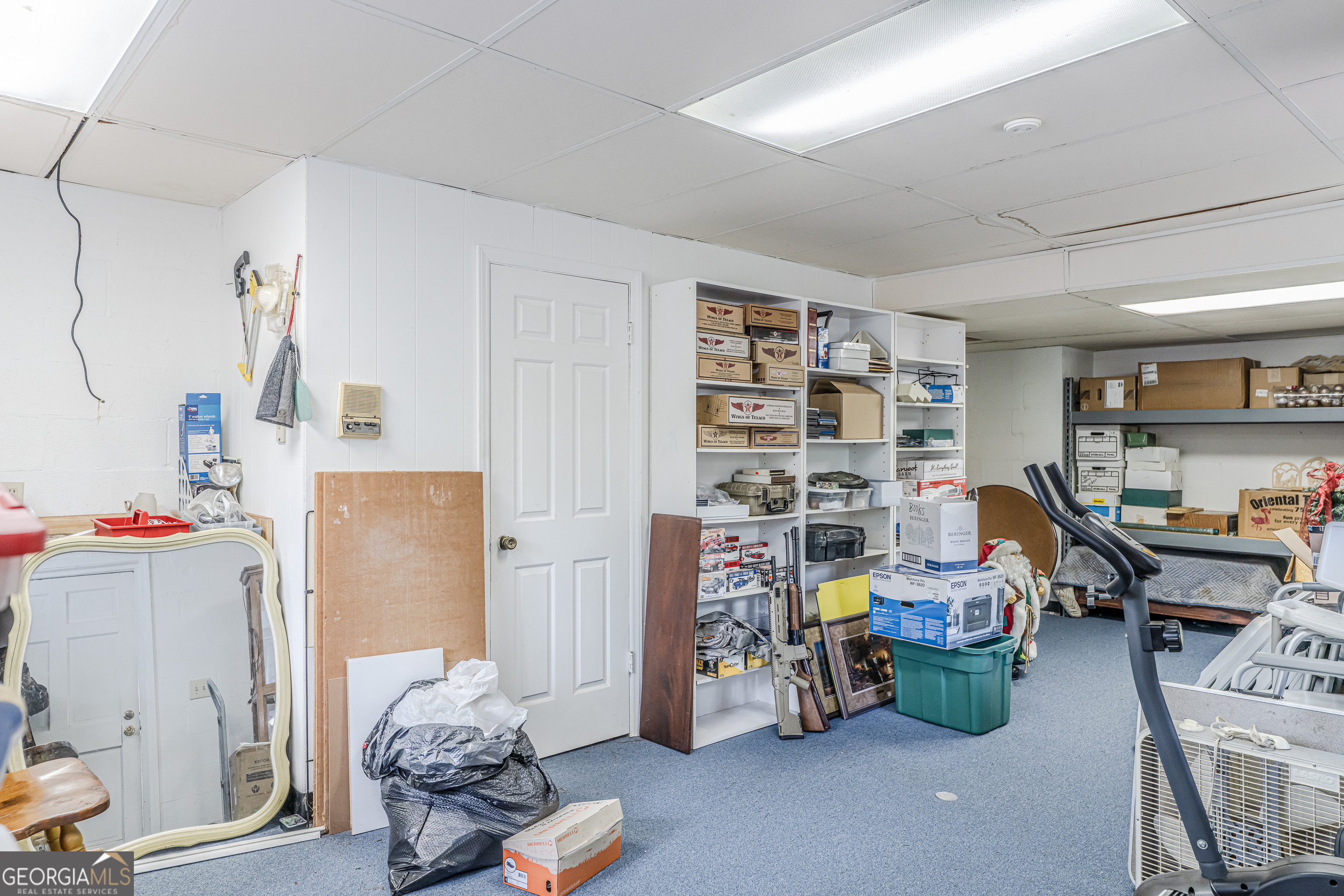 4 Windemere Lane Southeast Rome, GA 30161 - Photo 46 of 60 a view of a livingroom with furniture and toys