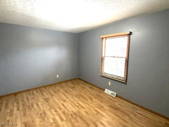 3701 Austin Road Geneva, OH 44041 - Photo 8 of 21 Bedroom 2
