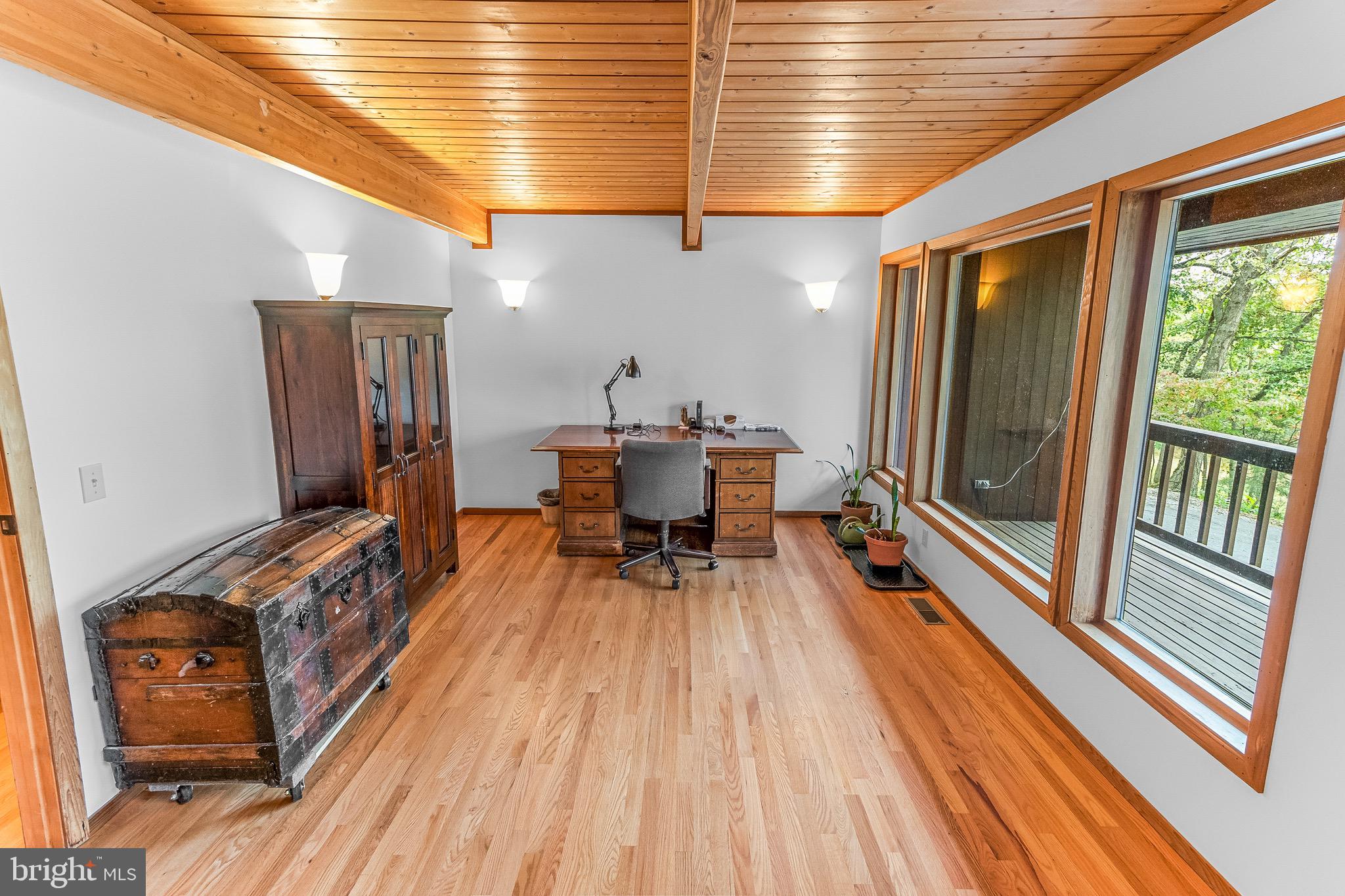 105 Rabbits Rest Lane Shepherdstown, WV 25443 - Photo 14 of 42 a very nice looking room with a large window